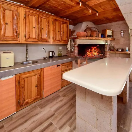 Apartment Villa Andjelka-3 By Interhome